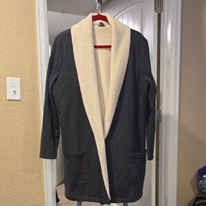 Eddie Bauer Women's Grey and Cream Jacket